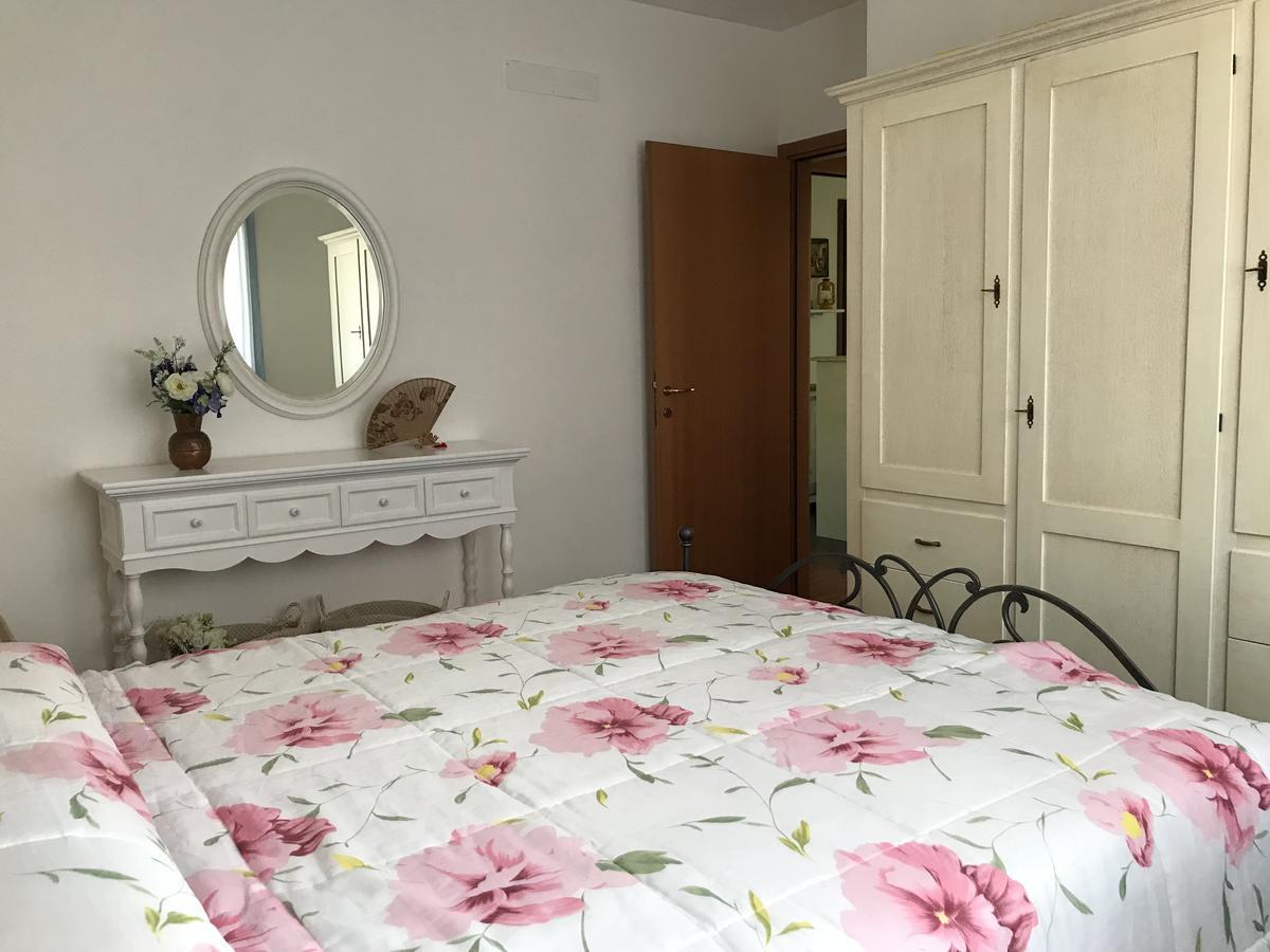 Appartamento Casa Lidia Garda  Esterno foto